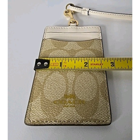Coach ID Lanyard Signature Canvas Light Khaki/Chalk - Picture 7 of 9